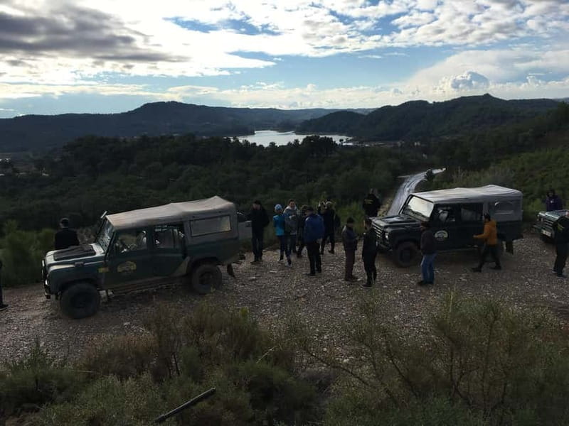 Side: Jeep Safari Adventure with Lunch at Green Lake - Who this jeep safari is best for