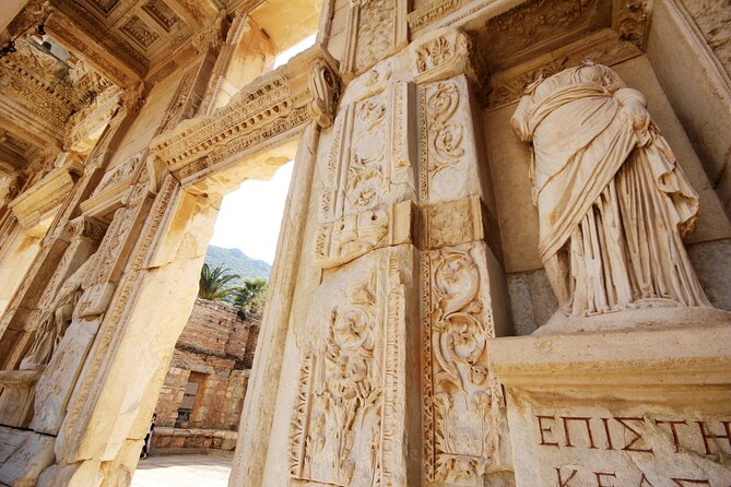 SKIP-THE-LINE: BEST OF EPHESUS PRIVATE TOUR with Lunch & ENTRY - Terrace Houses: mosaics and frescoes worth the ticket time