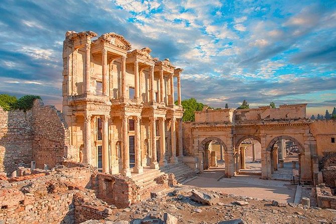 SKIP-THE-LINE: Group & Private Ephesus Tour ENTRY FEE & LUNCH - The Prytaneion, Pollio Fountain, and Baths of Varius Stops That Add Meaning