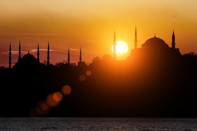Skip-the-Line Istanbul: Private Tour from Cruise Ship & Hotel - Blue Mosque first, before your eyes get overwhelmed
