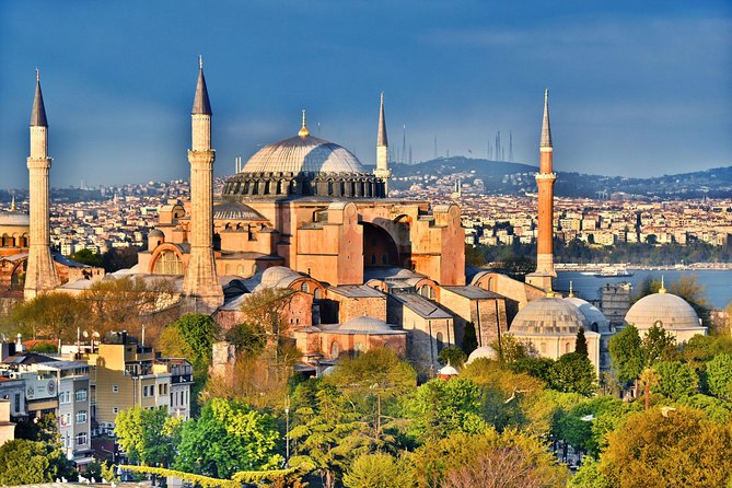Small Group Full-Day Istanbul Old City Tour with Lunch & Tickets - Blue Mosque rules on Fridays, plus what to expect