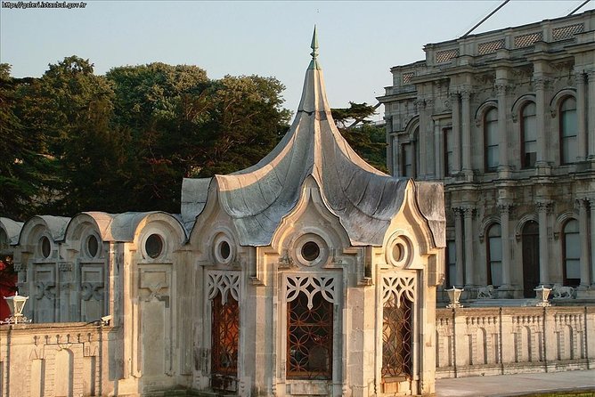 Small Group Full-Day Istanbul Tour: Old City, Asian Side & Lunch - Blue Mosque timing: what you see, and what changes on Fridays