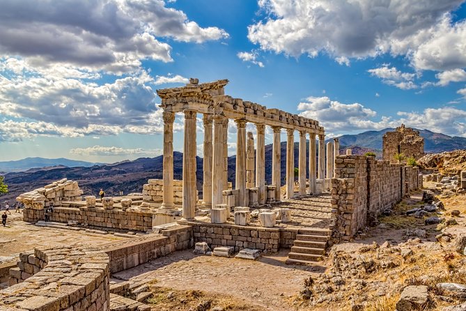 Small-Group Full Day Pergamum and Asklepion Tour from Izmir - The Altar of Zeus: carved devils, God, and why it matters