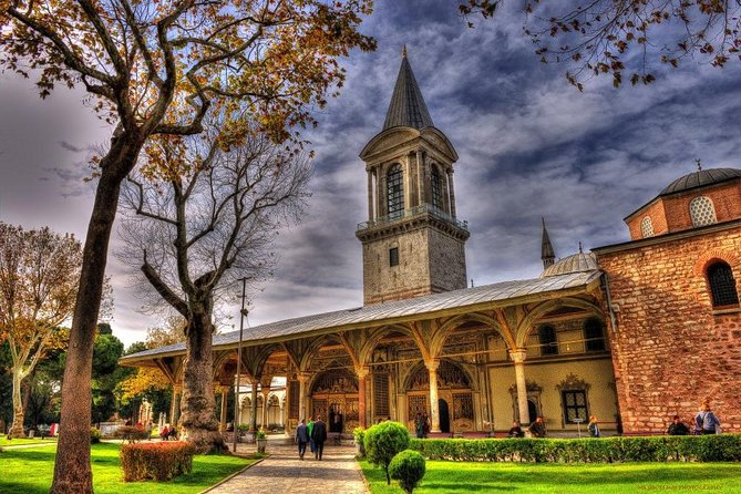 Small Group Tour: Essential Istanbul - Hippodrome: Roman Constantinople’s racetrack square