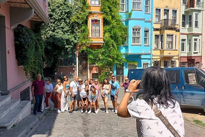 Strolling Through Istanbul's Artistic Streets - The route between start and finish: from Taksim area to Tophane culture