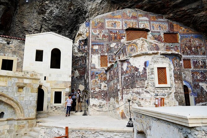 Sumela Monastery, Zigana and Hamsiköy Village Tour - Guide and driver quality: why it changes the whole day