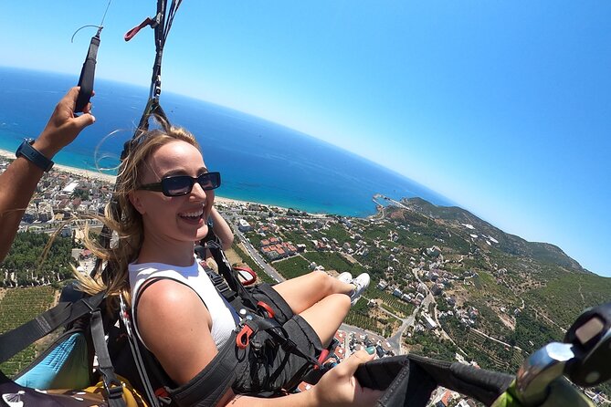Tandem Paragliding in Alanya, Antalya Turkey with a Licensed Guide - Views over sea and castle: why the route matters