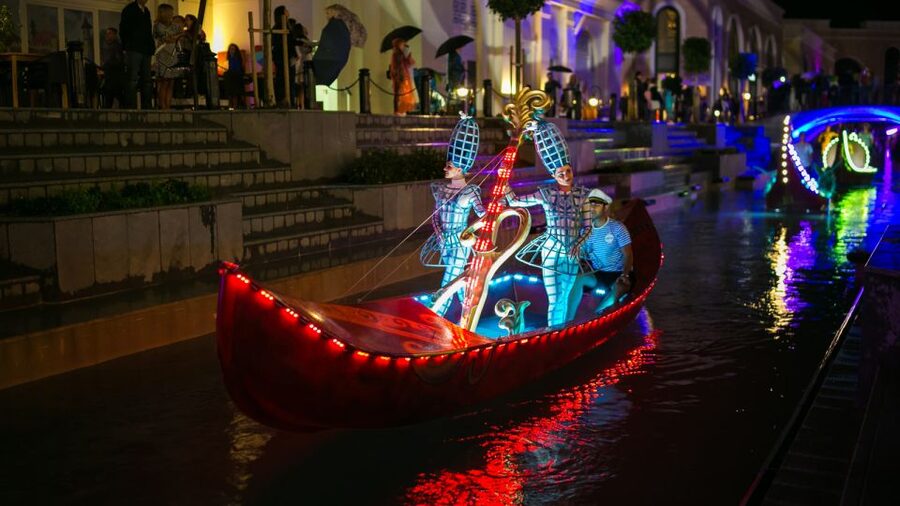 The Land of Legends Night Show & Shopping Avenue - From Alanya or Side to Belek, the transfer time you should plan for