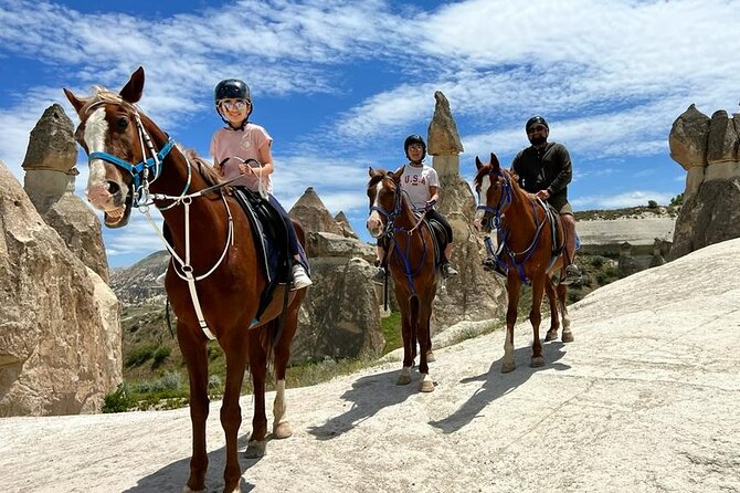 Top Notch Cappadocia: All in 1 Day Cappadocia Tour - Uchisar Castle: the rock fortress view that closes the loop