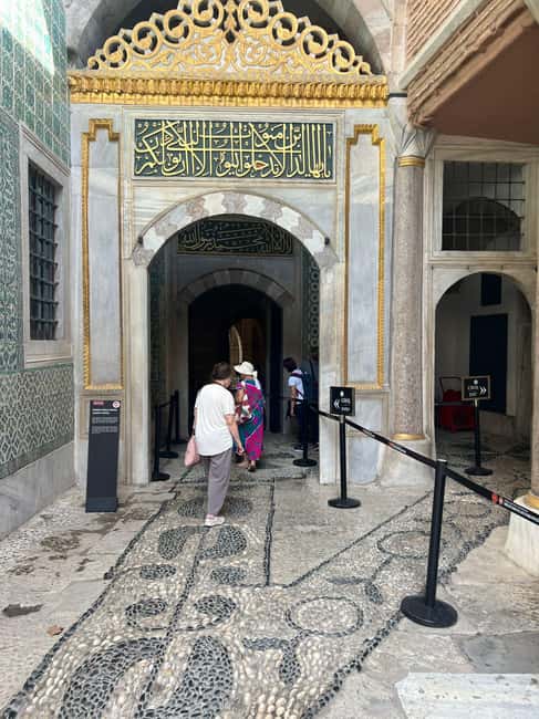 Topkapi Palace & Harem, Skip-the-Line Entry with SMALL GROUP - Whirling Dervishes and Music: A Calm Contrast Inside an Intense Day