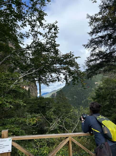 Trabzon: Sümela Monastery, Cave, and Hamsiköy Daily Tour - Gümüşhane tastings, fruit pulp, kome, and the visitor center time