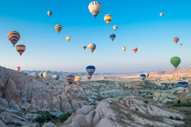 Turkey Hot Air Balloon Tour in Cappadocia - The flight over Göreme National Park: chimneys up close