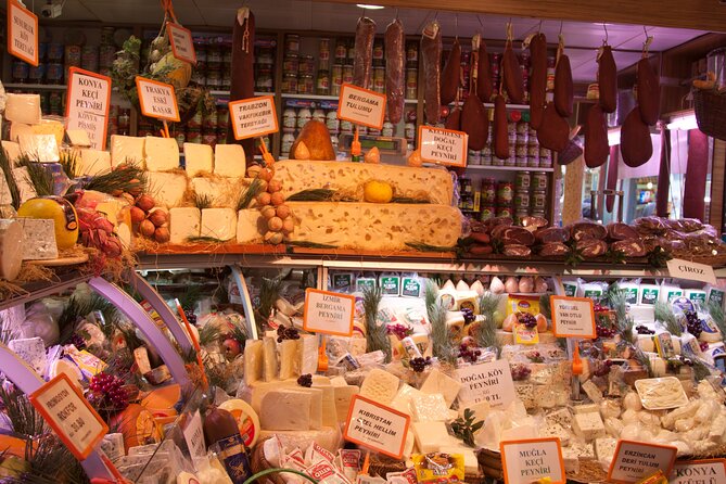 Two Markets, Two Continents with Culinary Backstreets - Moda Park finish: neighborhood mood and a sweet ending