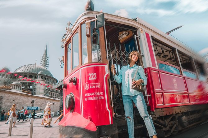 Unforgettable Moments in Istanbul: Photo Shoot for Couples - If you upgrade, expect a mini city circuit