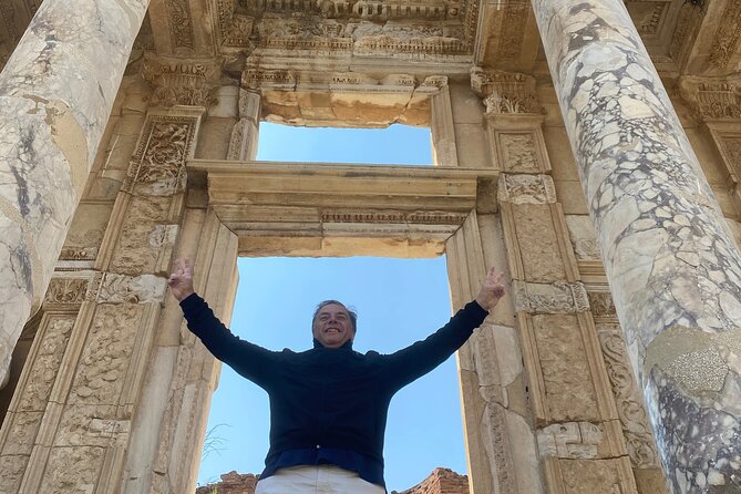 Unforgettable Turkish Breakfast&Panoramic Ephesus Tour,No Fees!! - What the guide quality looks like in real life