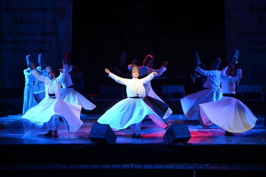 Whirling Dervish Show - Simple Etiquette Tips That Keep the Moment Respectful