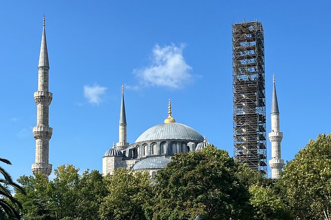 WONDERS of ISTANBUL: PRIVATE Full-Day Guided City Tour - Topkapi Palace courtyards and the Tuesday catch